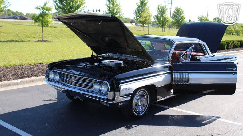 1962 Oldsmobile Starfire