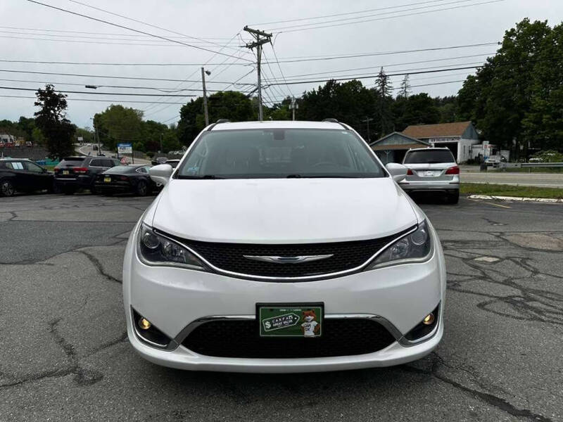 2017 Chrysler Pacifica Touring-L