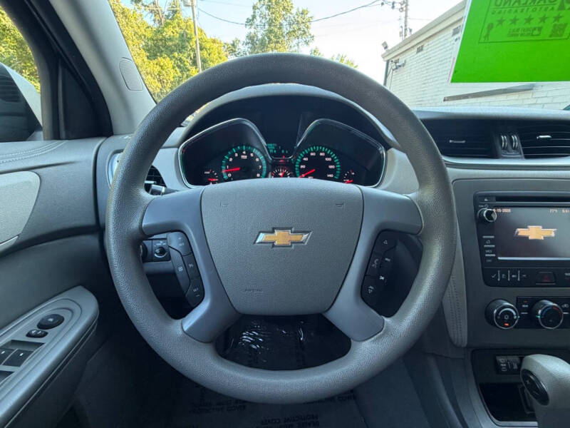 2017 Chevrolet Traverse LS