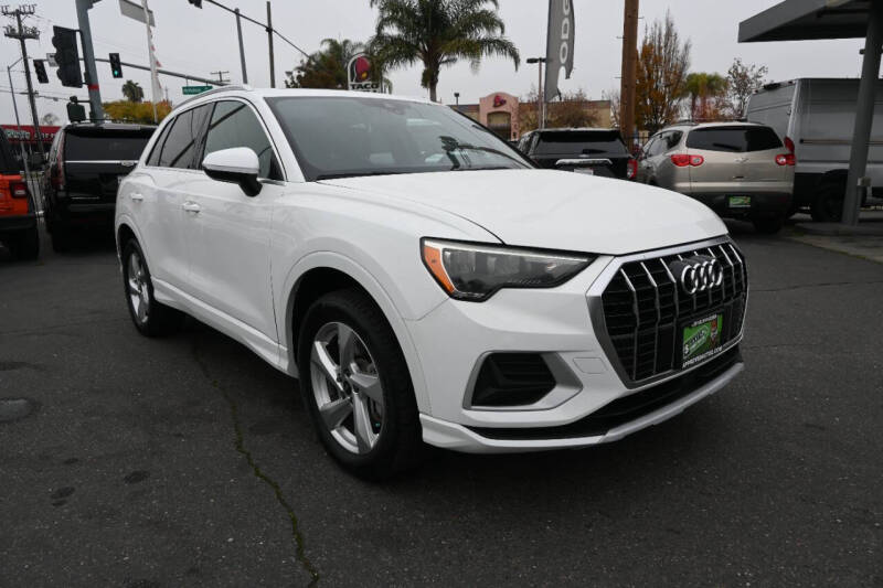 2021 Audi Q3 quattro Premium 40 TFSI