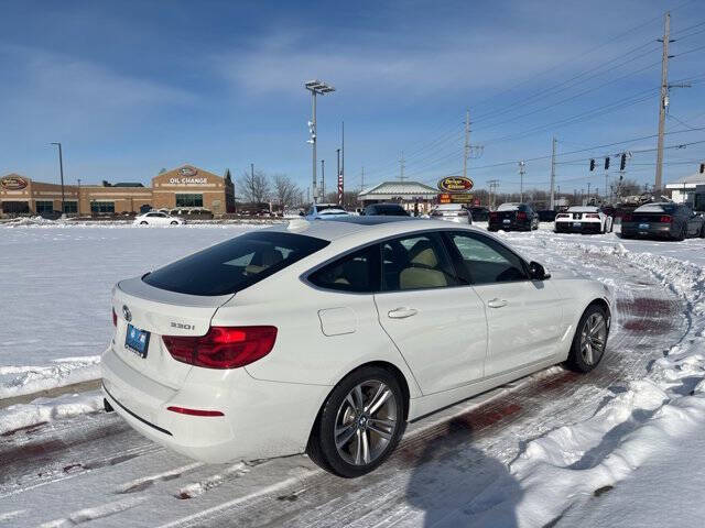 2018 BMW 3 Series 330i xDrive Gran Turismo