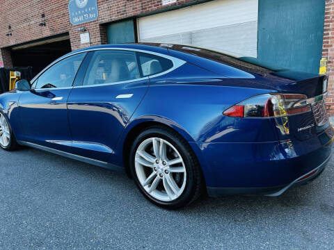 2015 Tesla Model S 85D