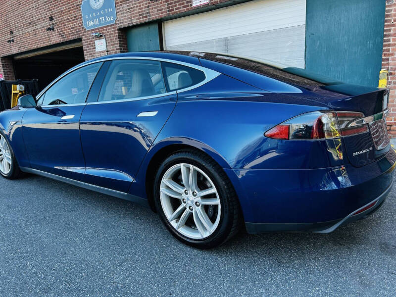 2015 Tesla Model S 85D