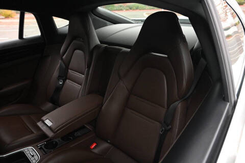 2017 Porsche Panamera 4S