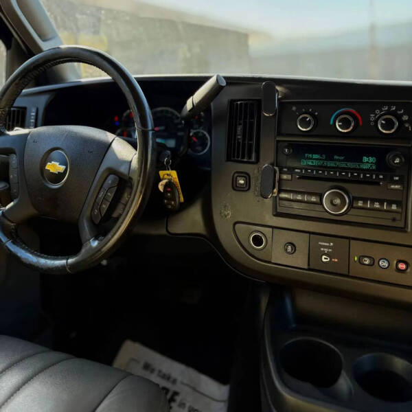 2020 Chevrolet Express 2500