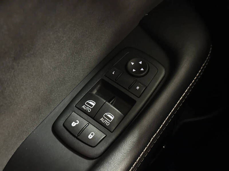 2016 Dodge Challenger SRT Hellcat