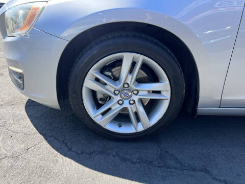 2015 Volvo S60 T5 Drive-E Premier