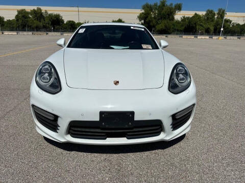 2015 Porsche Panamera Turbo