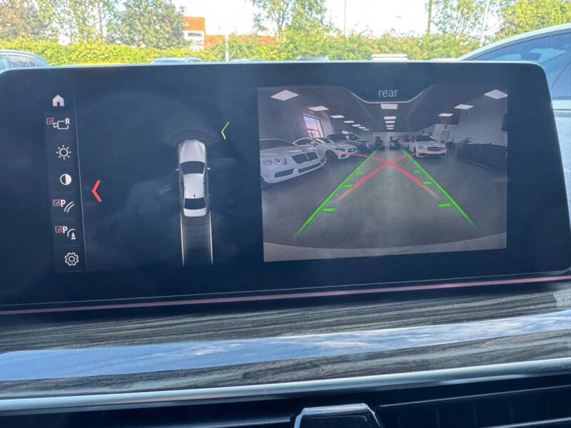 2018 BMW 5 Series 530i