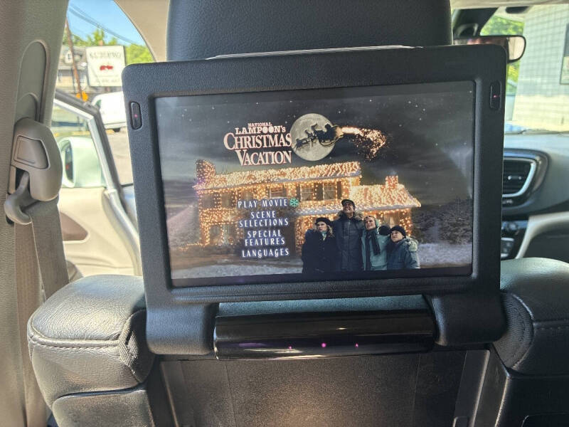 2018 Chrysler Pacifica Touring L Plus
