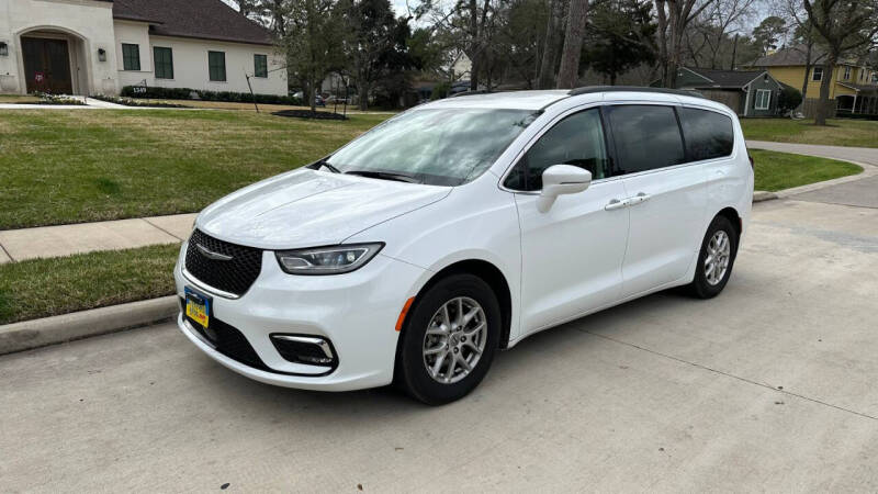 2022 Chrysler Pacifica Touring L