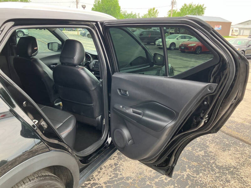 2020 Nissan Kicks SR