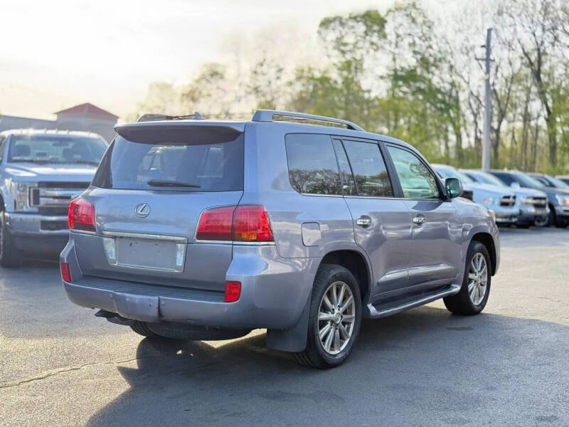 2011 Lexus LX 570