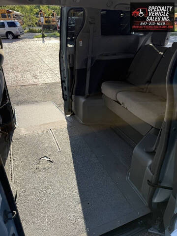 2015 Toyota Sienna LE Mobility 7-Passenger