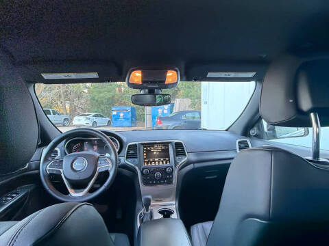 2017 Jeep Grand Cherokee Laredo