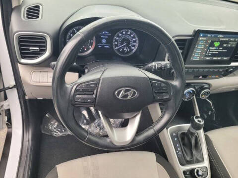 2020 Hyundai Venue SEL