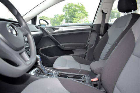 2016 Volkswagen e-Golf SE