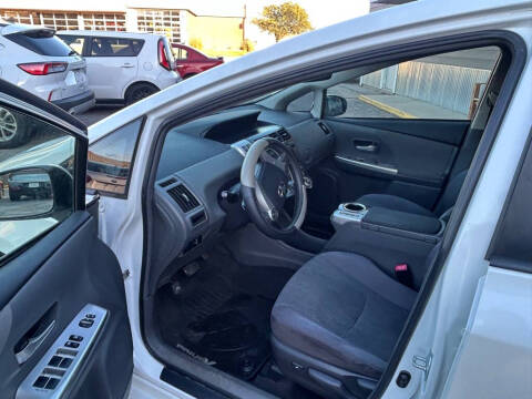 2013 Toyota Prius v Three