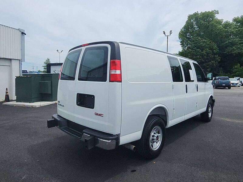 2025 GMC Savana 2500
