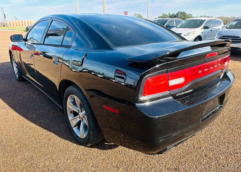 2013 Dodge Charger SE
