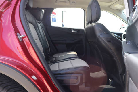 2022 Ford Escape Titanium