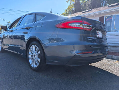 2019 Ford Fusion Hybrid SE