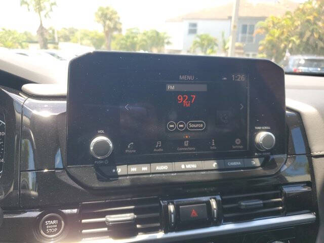 2024 Nissan Pathfinder SV