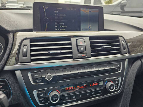 2012 BMW 3 Series 328i