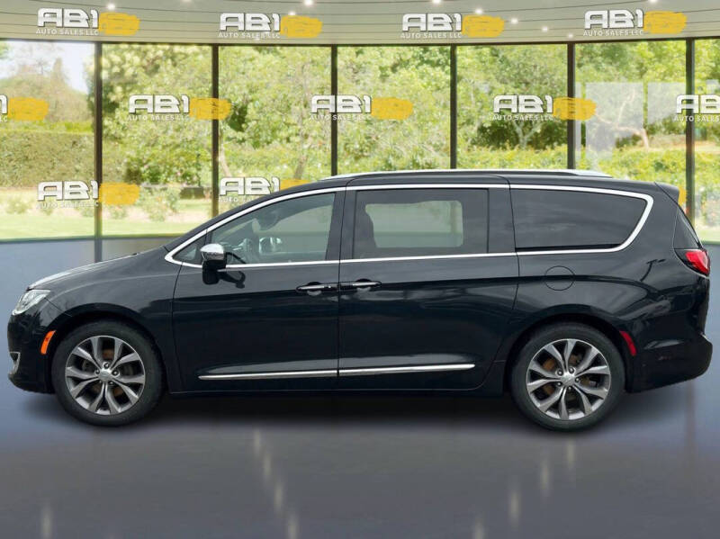 2020 Chrysler Pacifica Limited 35th Anniversary