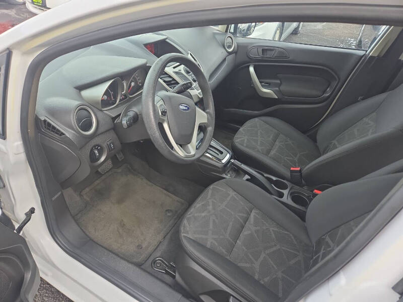 2012 Ford Fiesta SE