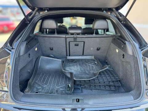 2017 Audi Q3 2.0T Premium