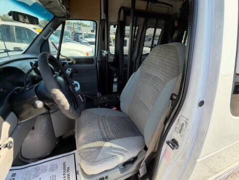 2001 Ford E-Series E-350 SD