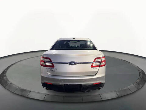 2017 Ford Taurus SEL