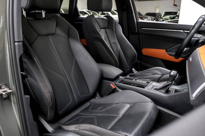 2019 Audi Q3 quattro S line Prem Plus 45 TFSI