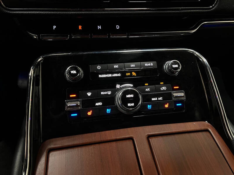 2022 Lincoln Navigator L Reserve