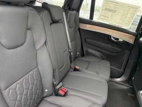 2026 Volvo XC90 B5 Core