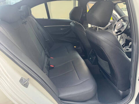 2018 BMW 3 Series 330i