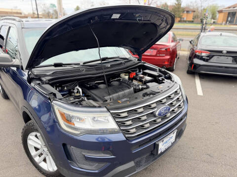 2017 Ford Explorer