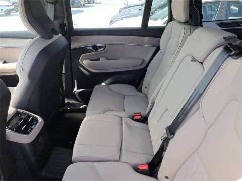 2026 Volvo XC90 T8 Plus 7P