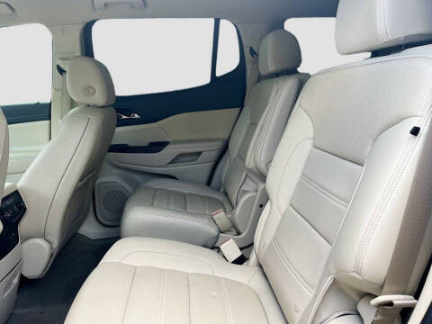 2022 GMC Acadia Denali