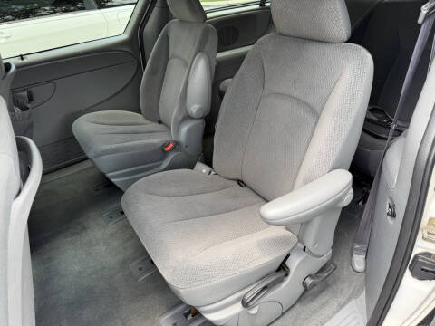 2004 Dodge Grand Caravan SXT