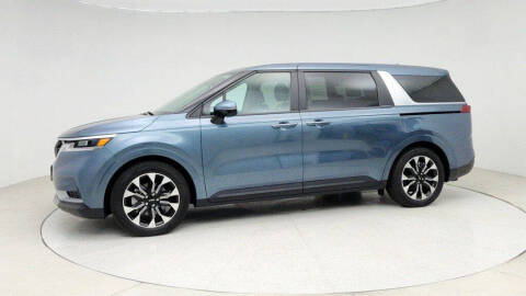 2024 Kia Carnival EX