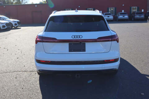 2021 Audi e-tron quattro Premium Plus