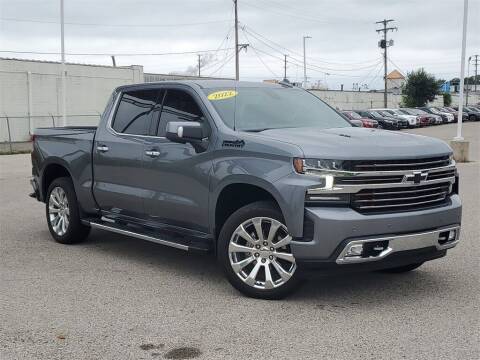2022 Chevrolet Silverado 1500 Limited for sale at Betten Baker Preowned Center in Twin Lake MI