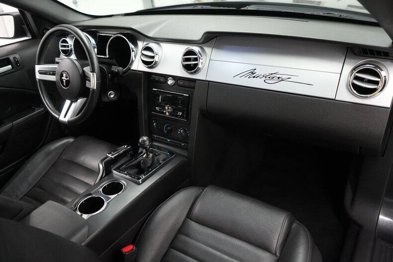 2008 Ford Mustang
