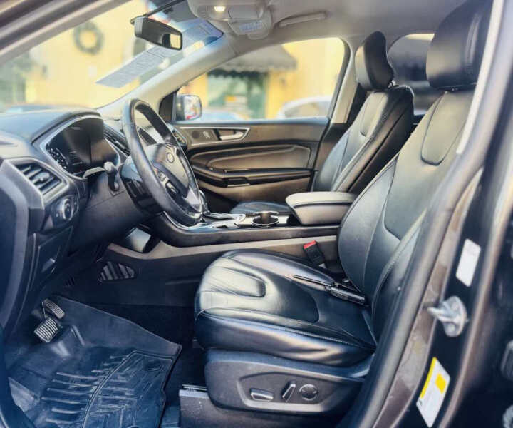 2017 Ford Edge Titanium