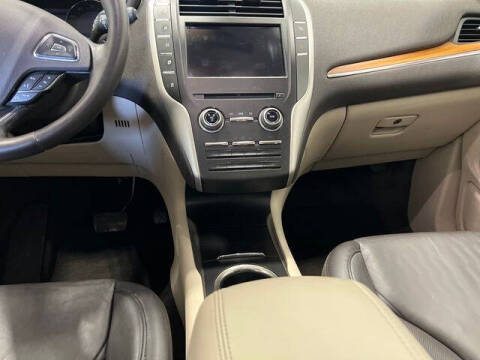 2017 Lincoln MKC Select