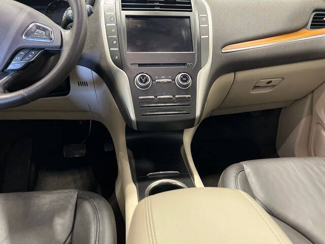 2017 Lincoln MKC Select