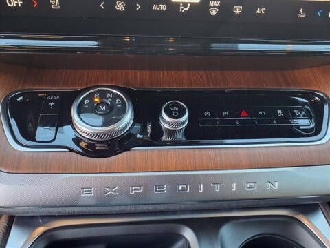 2025 Ford Expedition MAX King Ranch