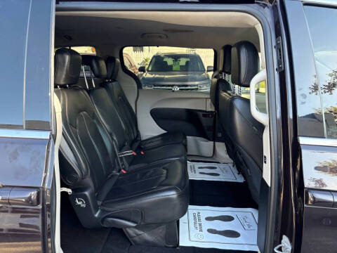 2017 Chrysler Pacifica